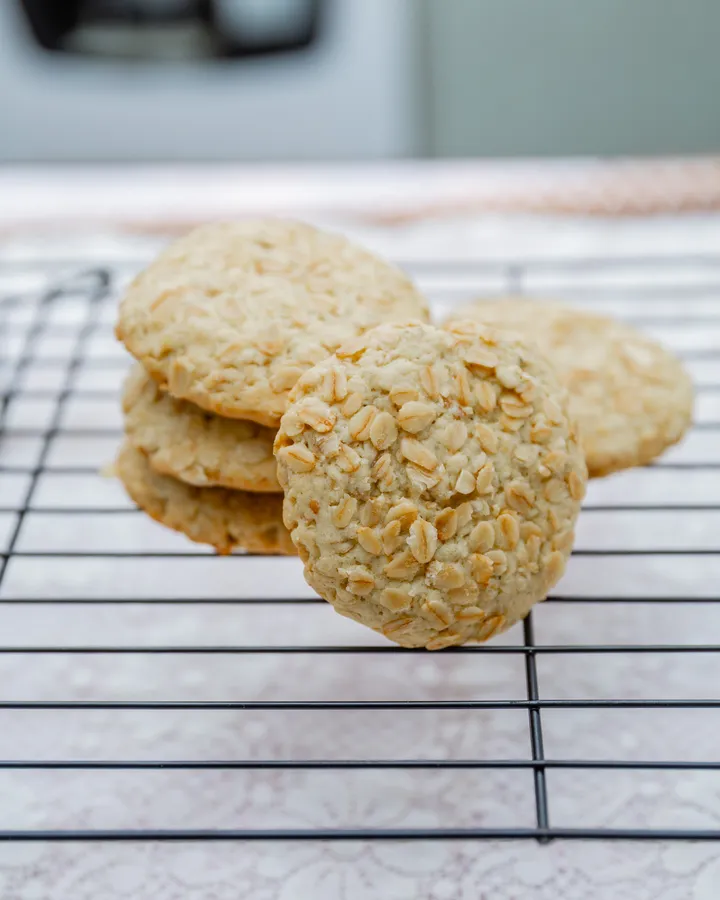 Golden Oat Crunch Cookies - photo 1 of 4