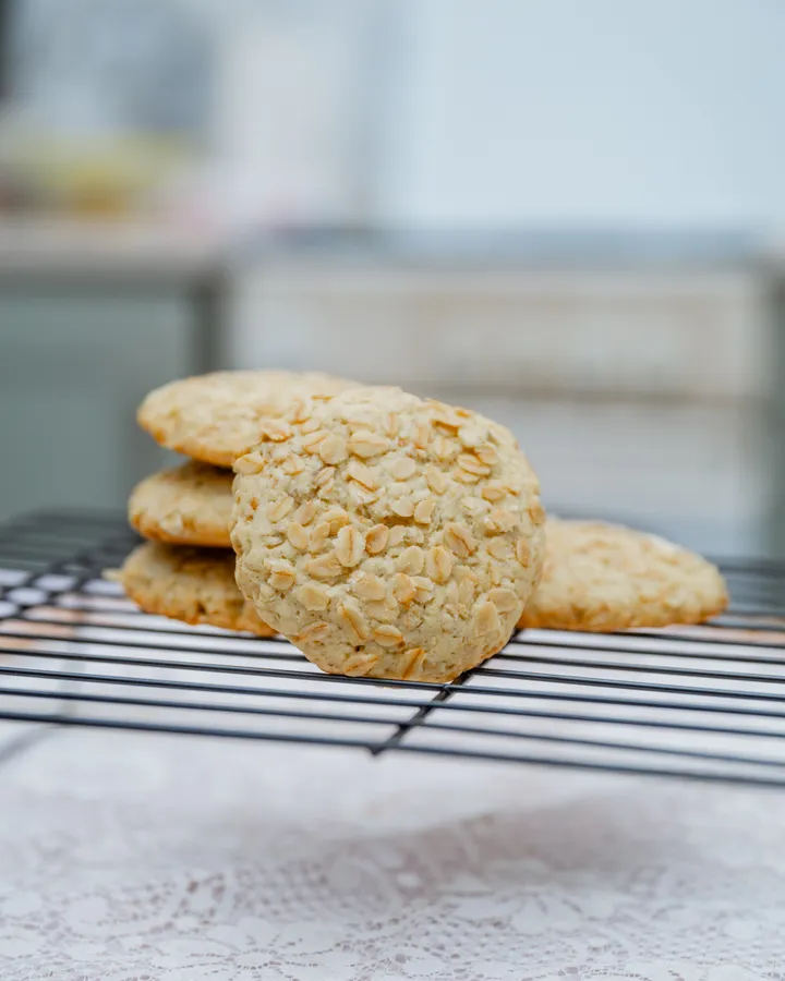 Golden Oat Crunch Cookies - photo 2 of 4