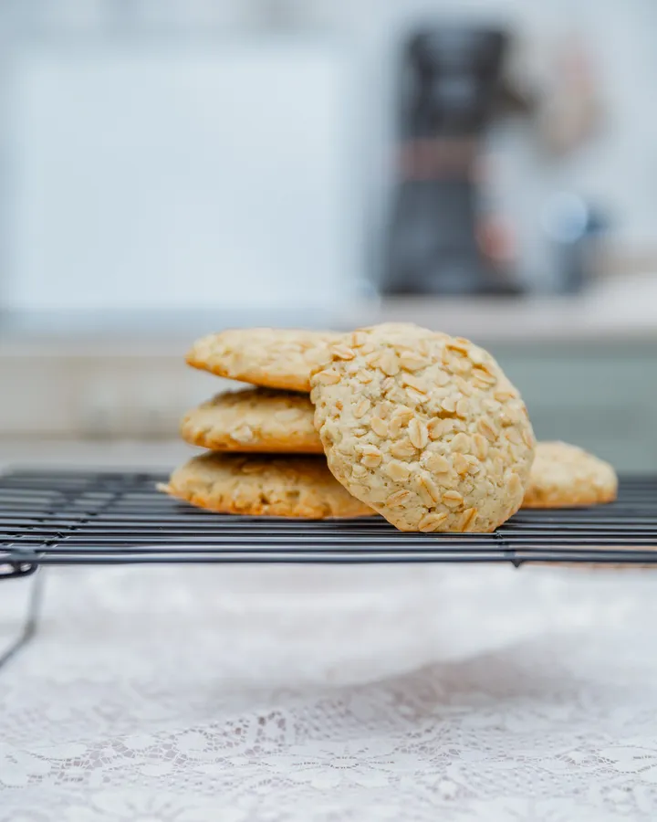 Golden Oat Crunch Cookies - photo 3 of 4