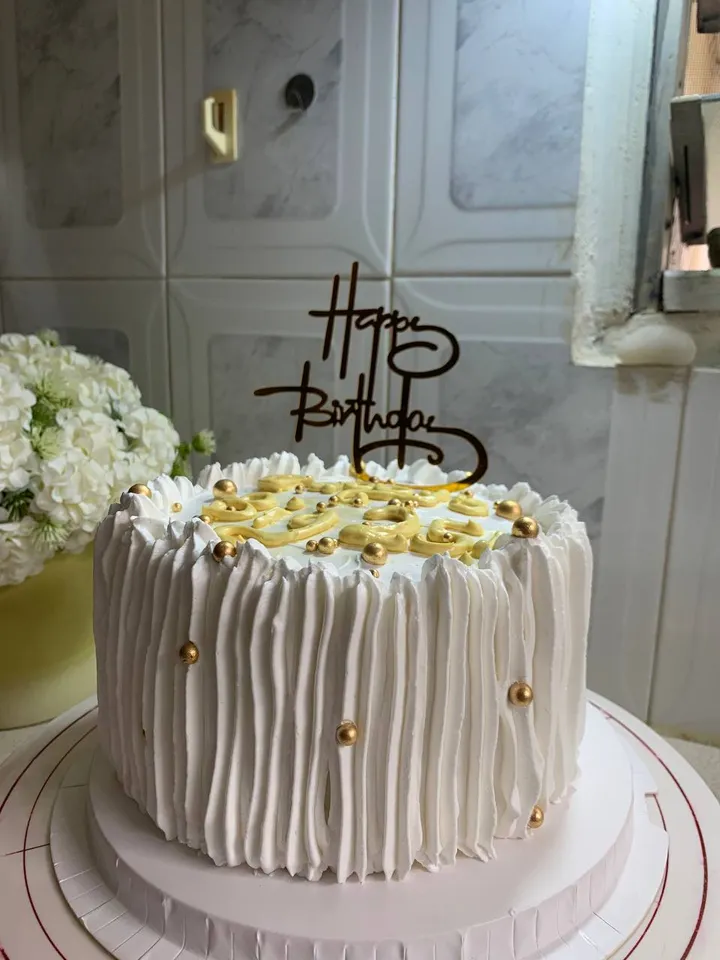 Madge Treats birthday cake in Accra — photo 1