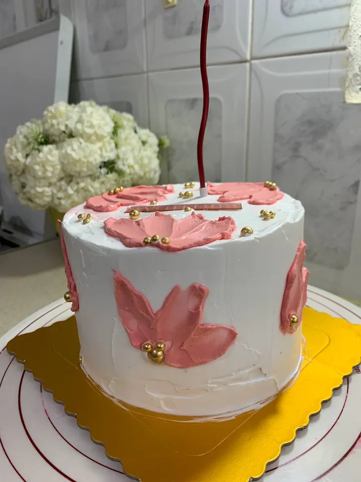 Madge Treats birthday cake in Accra — photo 6