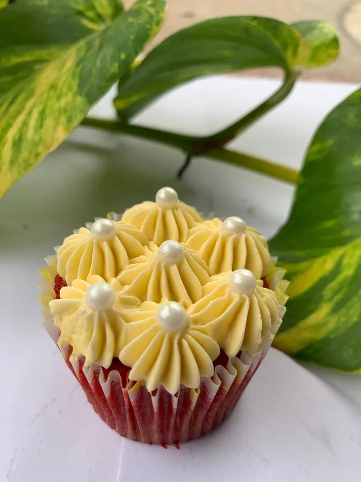 Red Velvet cupcakes — photo 2 of 2